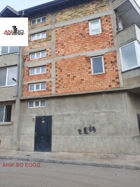 Huis Kolchozen pazar, Varna 14