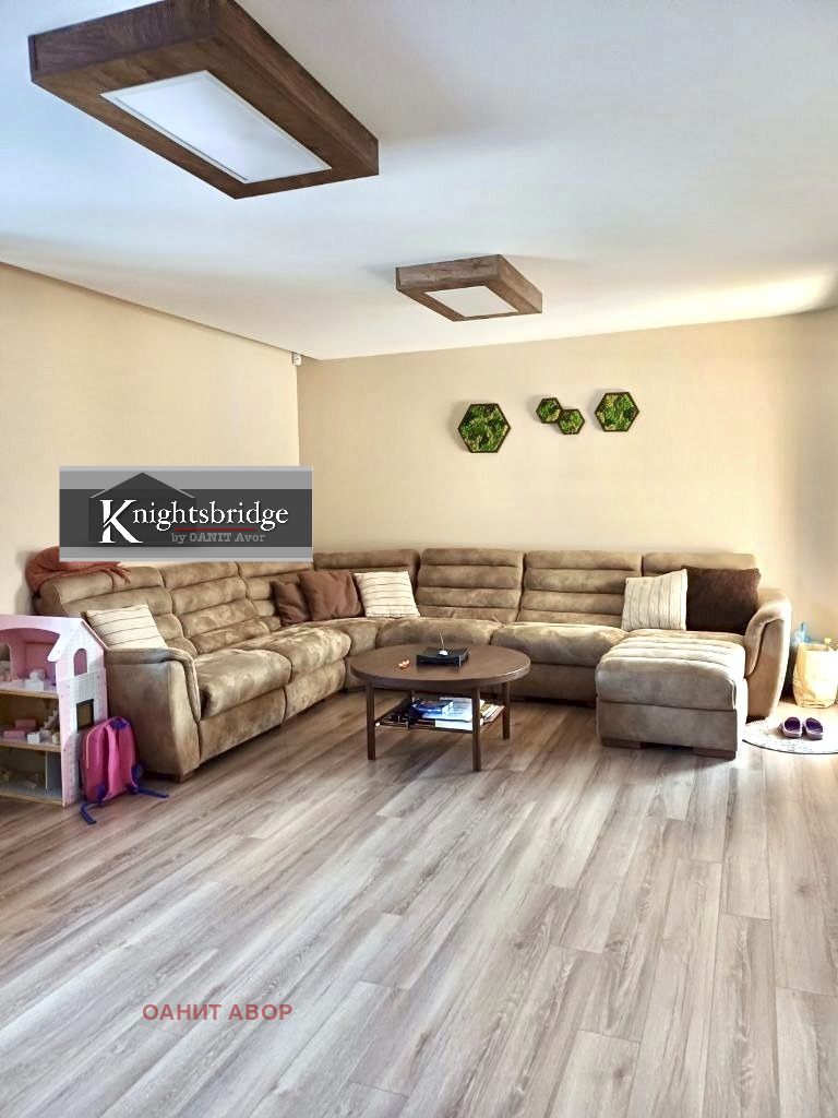 Na prodej  Dům Sofia , Kokaljane , 260 m2 | 96957448