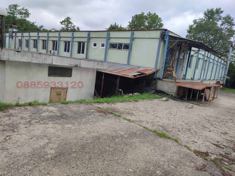 Продава ПРОМ. ПОМЕЩЕНИЕ, гр. Вършец, област Монтана, снимка 13 - Производствени сгради - 52779283