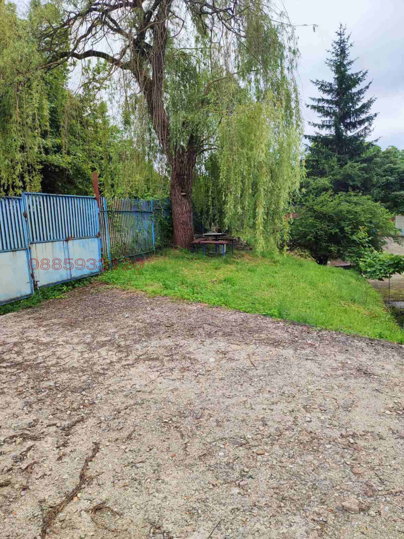 Продава ПРОМ. ПОМЕЩЕНИЕ, гр. Вършец, област Монтана, снимка 11 - Производствени сгради - 52779283