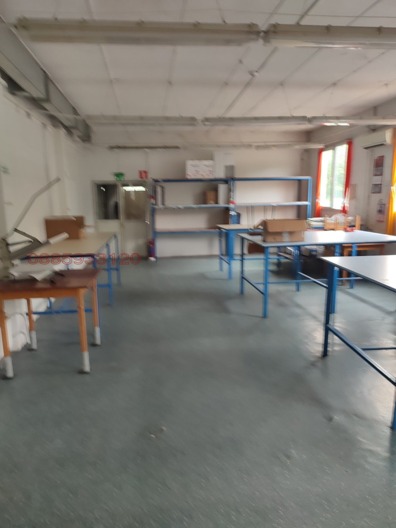 Продава ПРОМ. ПОМЕЩЕНИЕ, гр. Вършец, област Монтана, снимка 5 - Производствени сгради - 52779283