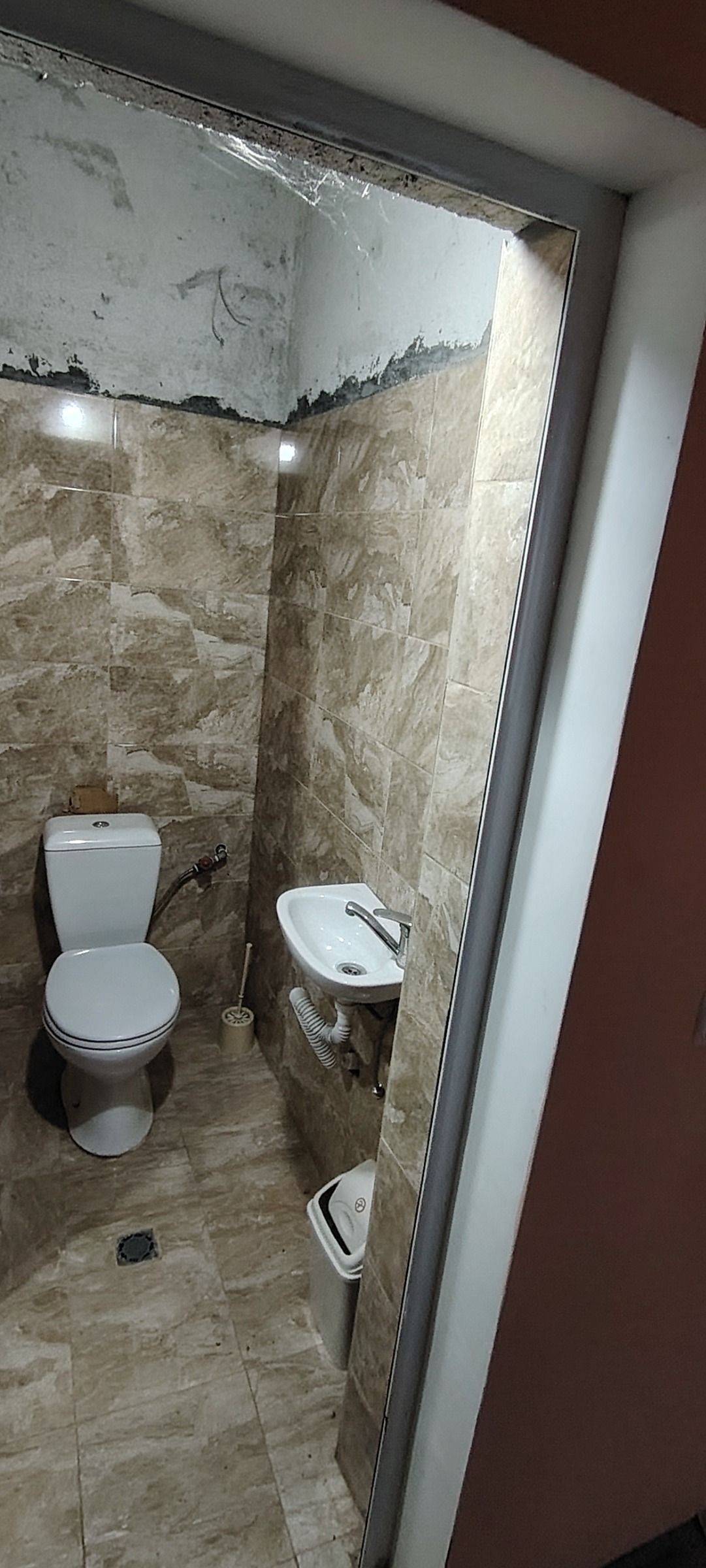 Продава ПРОМ. ПОМЕЩЕНИЕ | Imot.bg — изображение 8