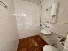 2 slaapkamers Iztok, Pernik 10