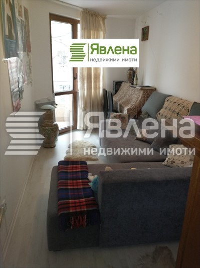 Myytävänä  1 makuuhuone Sofia , Belite brezi , 70 neliömetriä | 47898100
