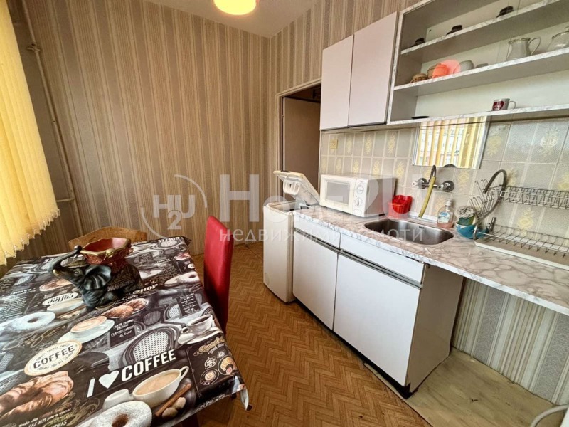 Продава  3-стаен град Перник , Изток , 71 кв.м | 88257155 - изображение [11]