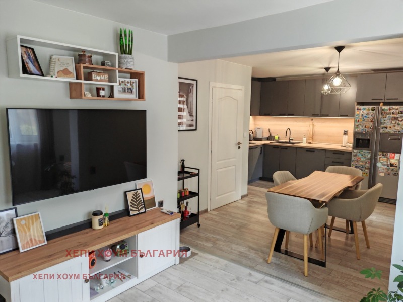 Продава 3-СТАЕН, град Русе, Широк център • 199000 € / 389210.17 лв. • 42015597 1