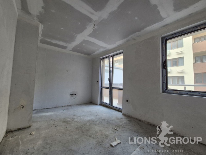 Продава 3-СТАЕН, гр. Варна, Лятно кино Тракия, снимка 4 - Апартаменти - 52493287