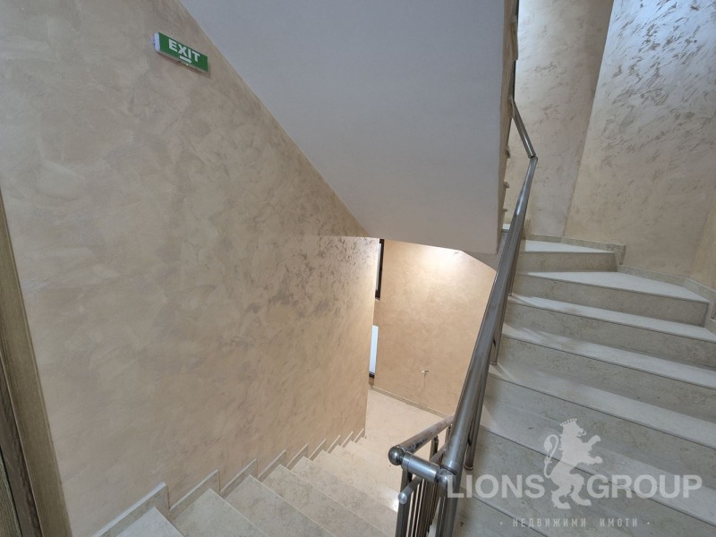 Продава 3-СТАЕН, гр. Варна, Лятно кино Тракия, снимка 11 - Апартаменти - 52493287