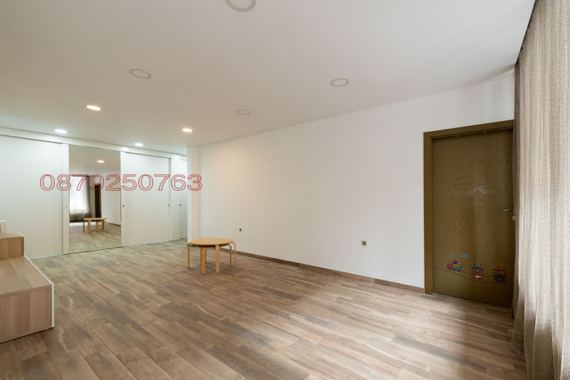 Продава 3-СТАЕН, гр. София, Изток, снимка 6 - Апартаменти - 53428580