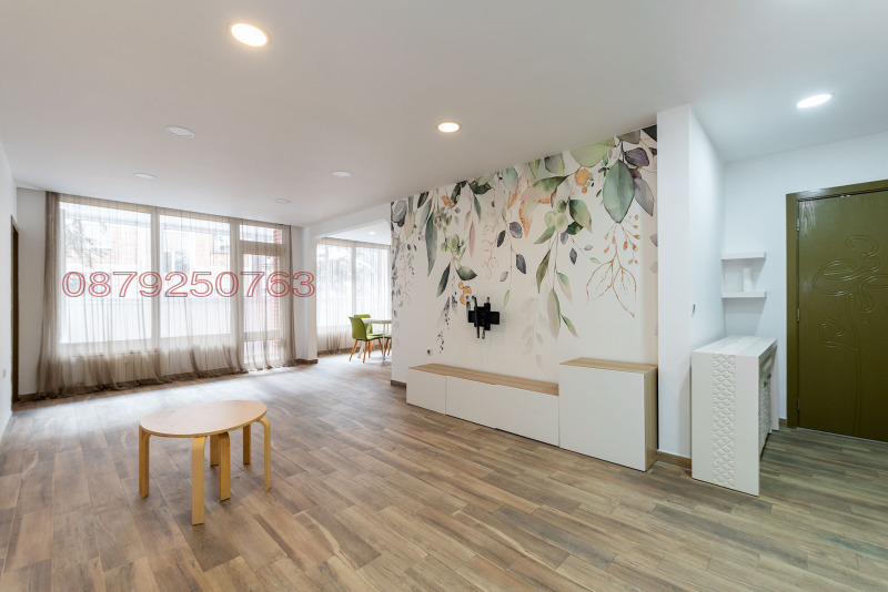 Продава 3-СТАЕН, гр. София, Изток, снимка 2 - Апартаменти - 53428580