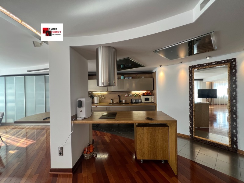 Продава  4-стаен град София , Лозенец , 275 кв.м | 10405412 - изображение [2]