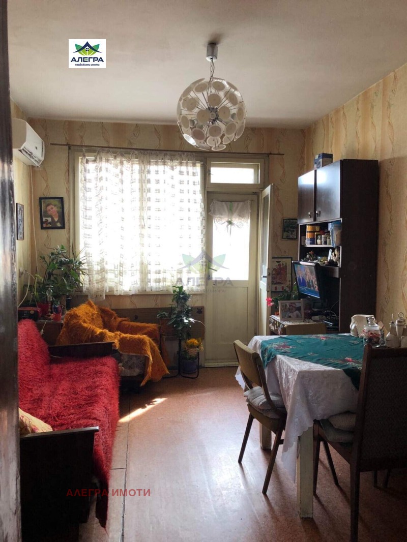 Продава МНОГОСТАЕН, гр. Пазарджик, Център, снимка 3 - Aпартаменти - 48416849