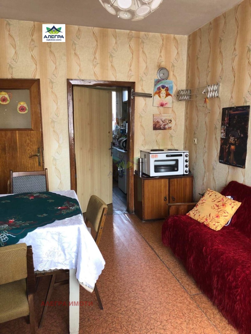 Zu verkaufen  3 Schlafzimmer Pazardschik , Zentar , 117 qm | 16607798 - Bild [2]