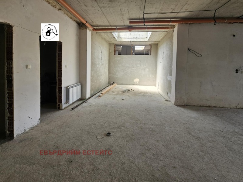 Προς πώληση  3+ υπνοδωμάτιο Σοφηια , Λοζεν , 252 τ.μ | 66041101 - εικόνα [8]