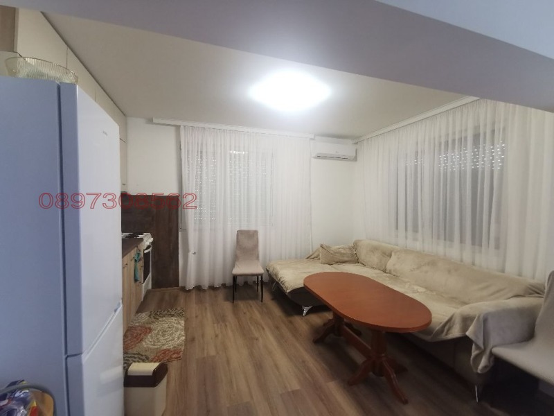 Προς πώληση  Όροφος σπιτιού περιοχή Μπλαγκόεβγκραντ , Λεβυνοβο , 80 τ.μ | 83512248 - εικόνα [3]