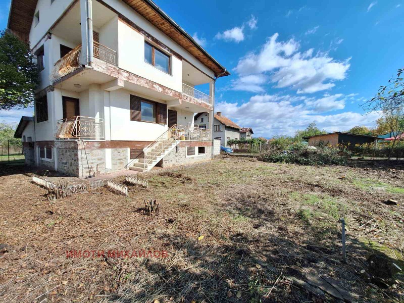 Продава  Къща област Перник , с. Беланица , 168 кв.м | 30496405