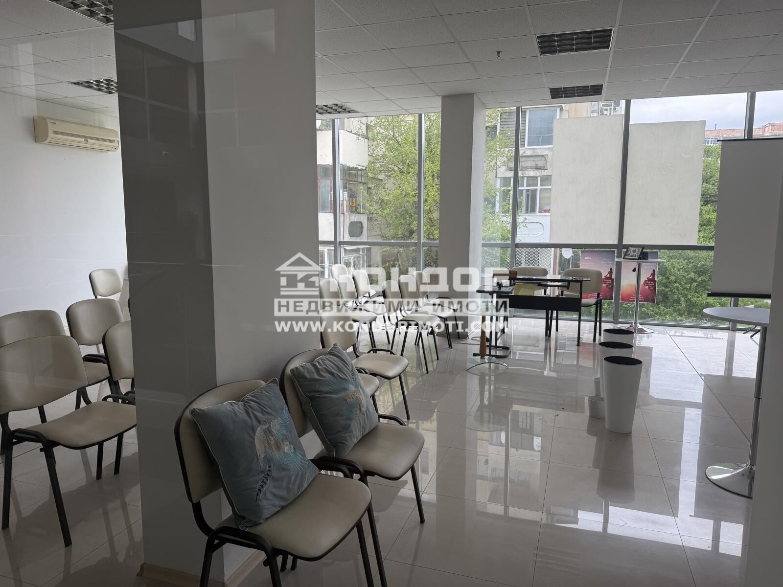 Продава ОФИС, гр. Пловдив, Тракия