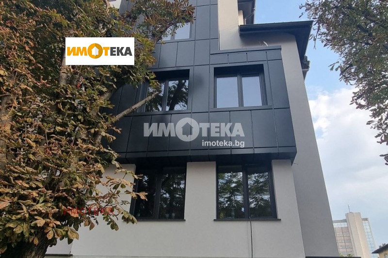 Продаја  1 спаваћа соба Софија , Центар , 73 м2 | 86529298