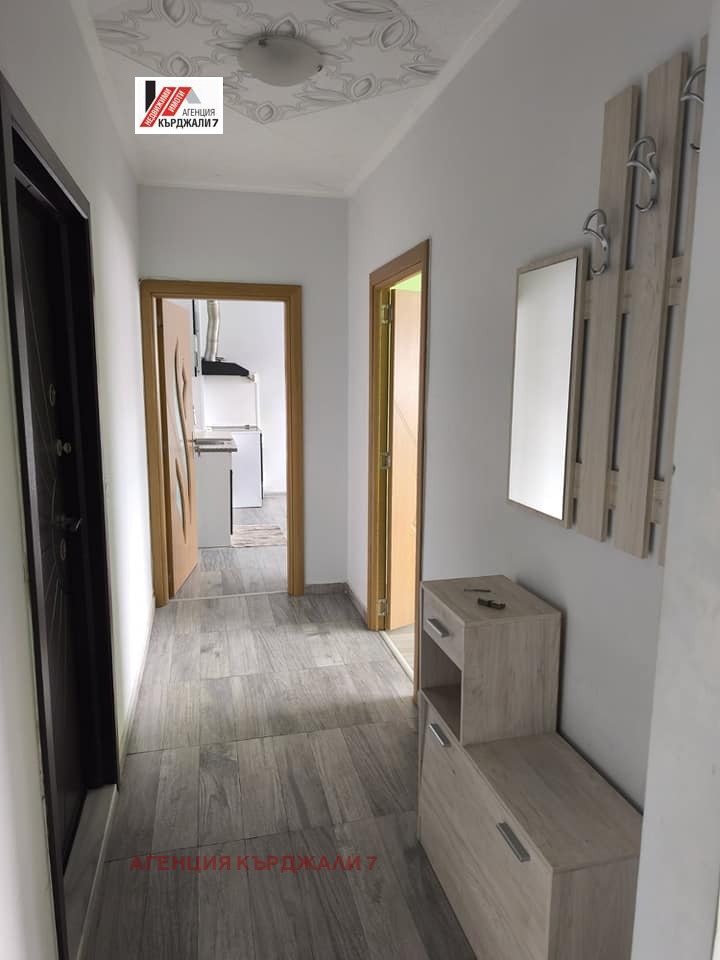 Продава 3-СТАЕН, град Кърджали, Възрожденци • 169000 лв. / 86408.33 € • 57418367 1