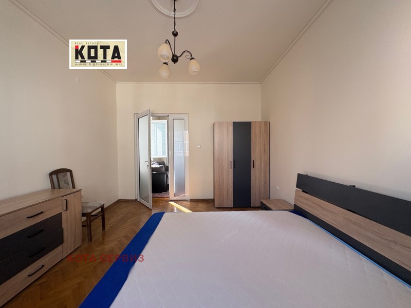 Продава 4-СТАЕН, гр. София, Център, снимка 6 - Апартаменти - 52404173