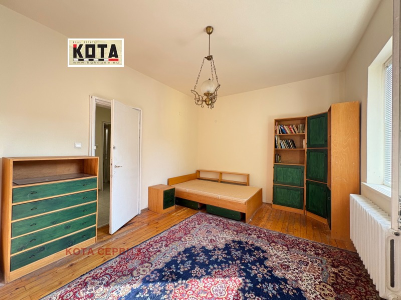 Продава 4-СТАЕН, гр. София, Център, снимка 3 - Апартаменти - 52404173