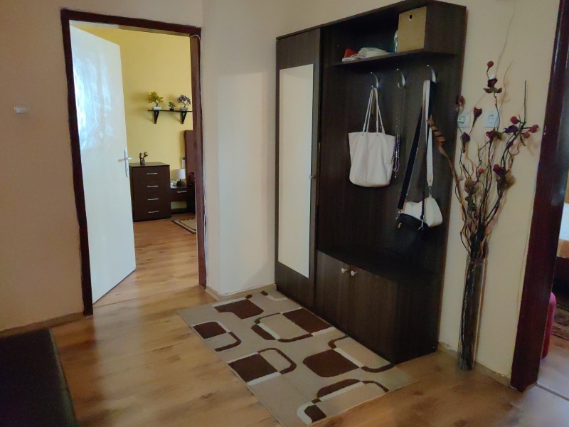 Til salgs  Husetasje Plovdiv , Vastanisjeski , 107 kvm | 64170947 - bilde [5]