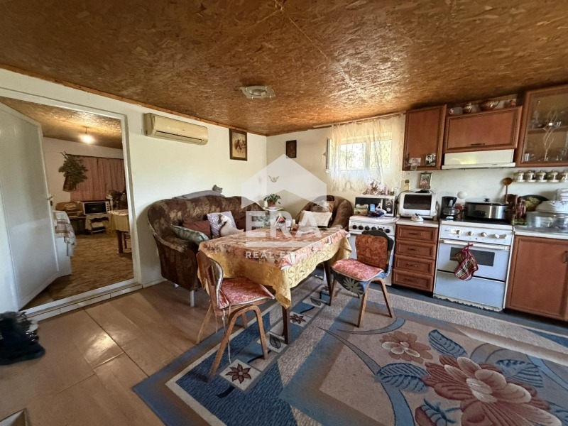 Продава КЪЩА, с. Любеново, област Стара Загора, снимка 7 - Къщи - 56205172