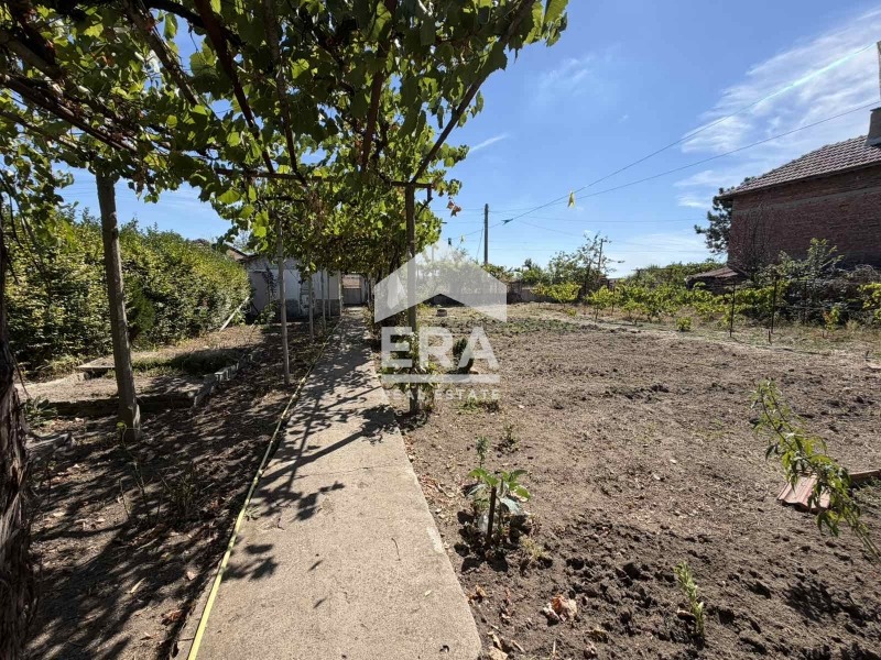 Продава КЪЩА, с. Любеново, област Стара Загора, снимка 11 - Къщи - 56205172