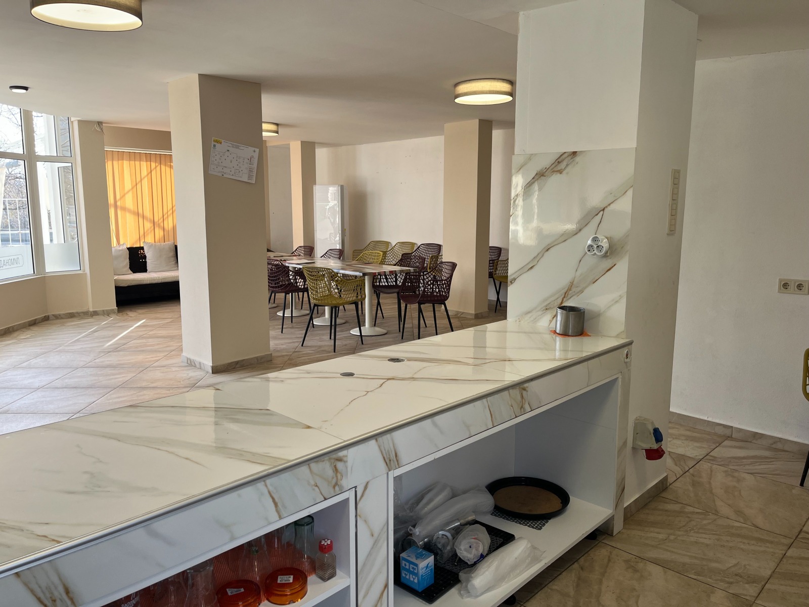 Продава ЗАВЕДЕНИЕ, с. Енина, област Стара Загора, снимка 4 - Заведения - 53770168