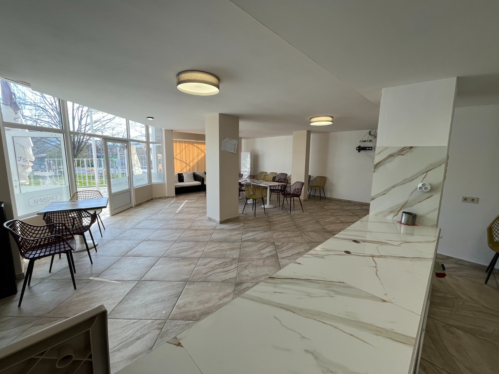 Продава ЗАВЕДЕНИЕ, с. Енина, област Стара Загора, снимка 6 - Заведения - 53770168