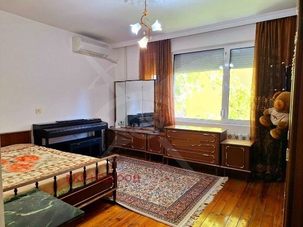 Продава ЕТАЖ ОТ КЪЩА | Imot.bg — изображение 6