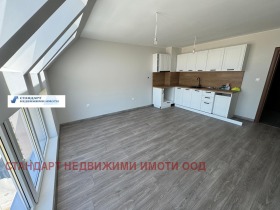 Продава 2-стаен град Пловдив Тракия - [1] 