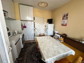 2 Schlafzimmer Dobrudschanski, Schumen