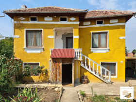 Casa Patresh, regione Veliko Tarnovo 1