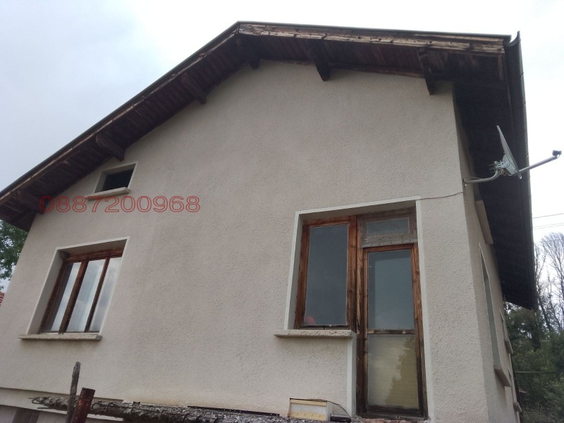 Продава КЪЩА, с. Чорул, област София област