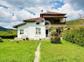 Hus Gumoshtnik, region Lovech 2