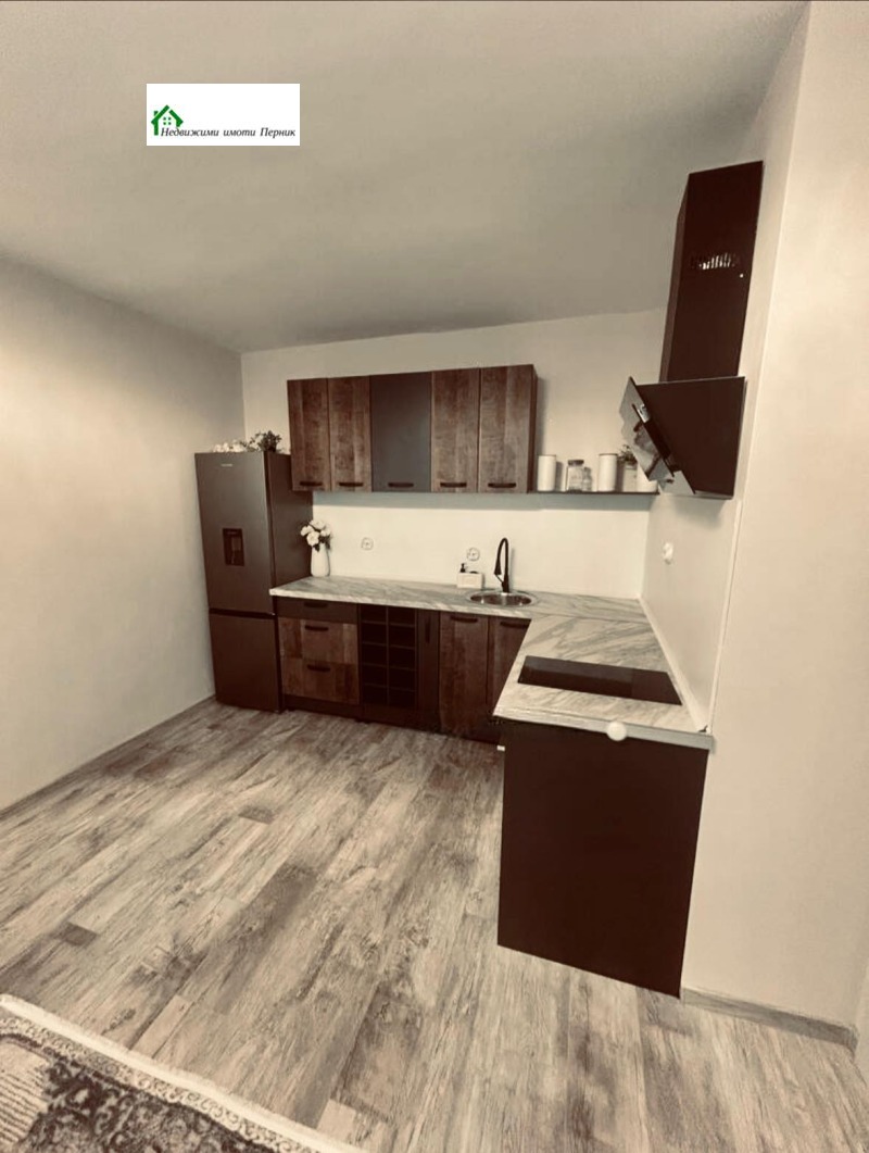 Продава 2-СТАЕН, гр. Перник, Изток, снимка 5 - Апартаменти - 52703266