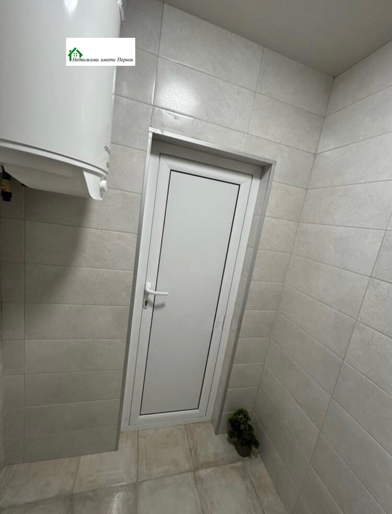 Продава 2-СТАЕН, гр. Перник, Изток, снимка 11 - Апартаменти - 52703266