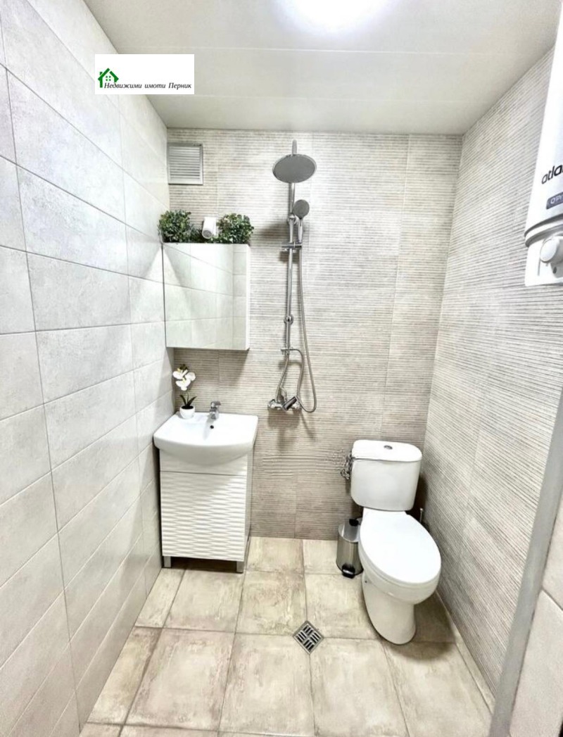 Продава 2-СТАЕН, гр. Перник, Изток, снимка 10 - Апартаменти - 52703266