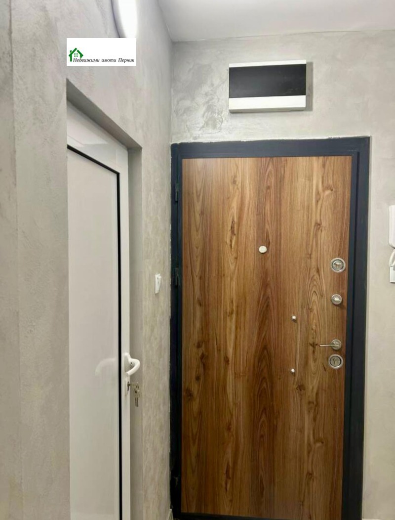 Продава 2-СТАЕН, гр. Перник, Изток, снимка 13 - Апартаменти - 52703266