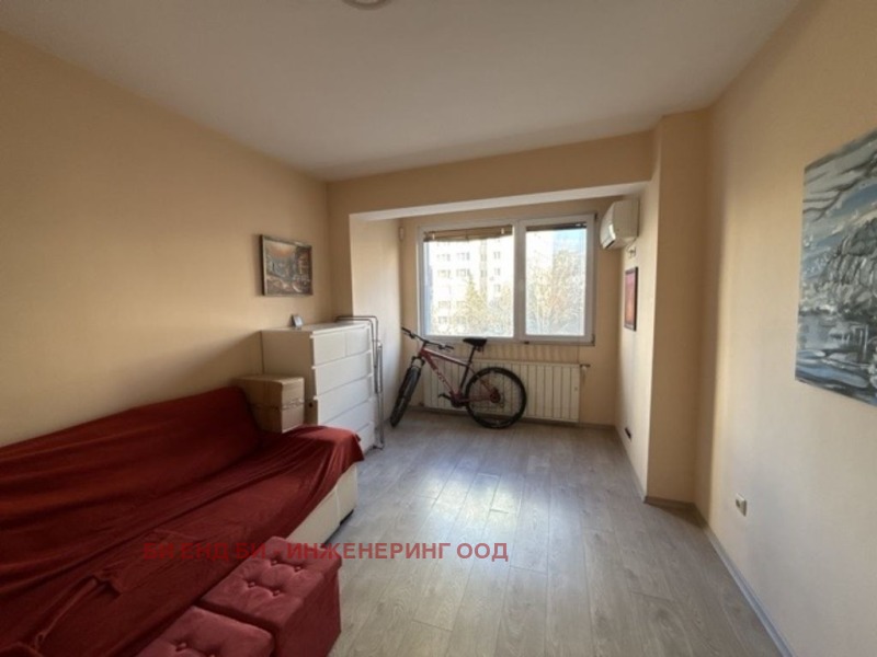 De vânzare  3 dormitoare Sofia , Bâcston , 180 mp | 30915912 - imagine [6]