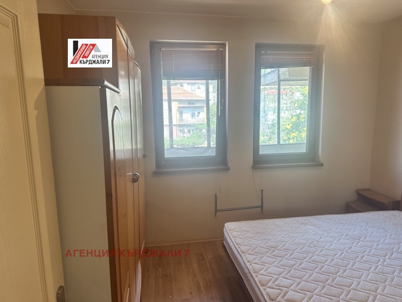 Продава 4-СТАЕН, гр. Кърджали, Център, снимка 11 - Апартаменти - 52693115