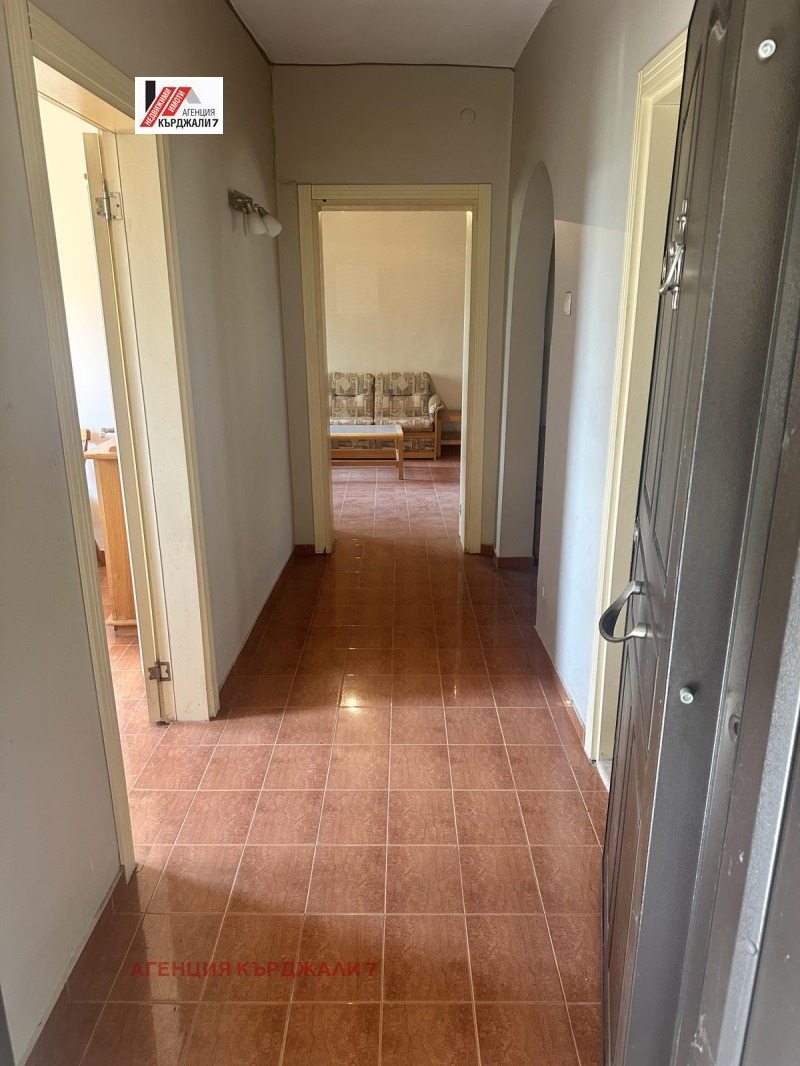 Продава 4-СТАЕН, гр. Кърджали, Център