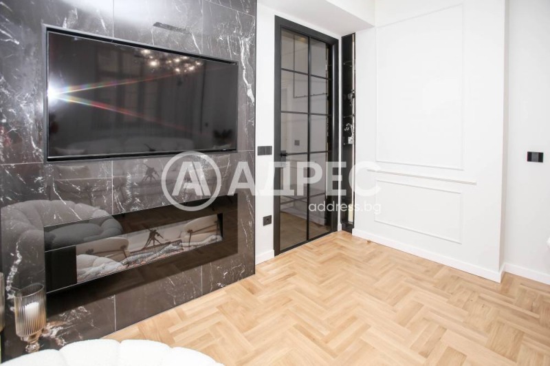 Till salu  3+ sovrum Sofia , Centar , 133 kvm | 17540292 - bild [14]
