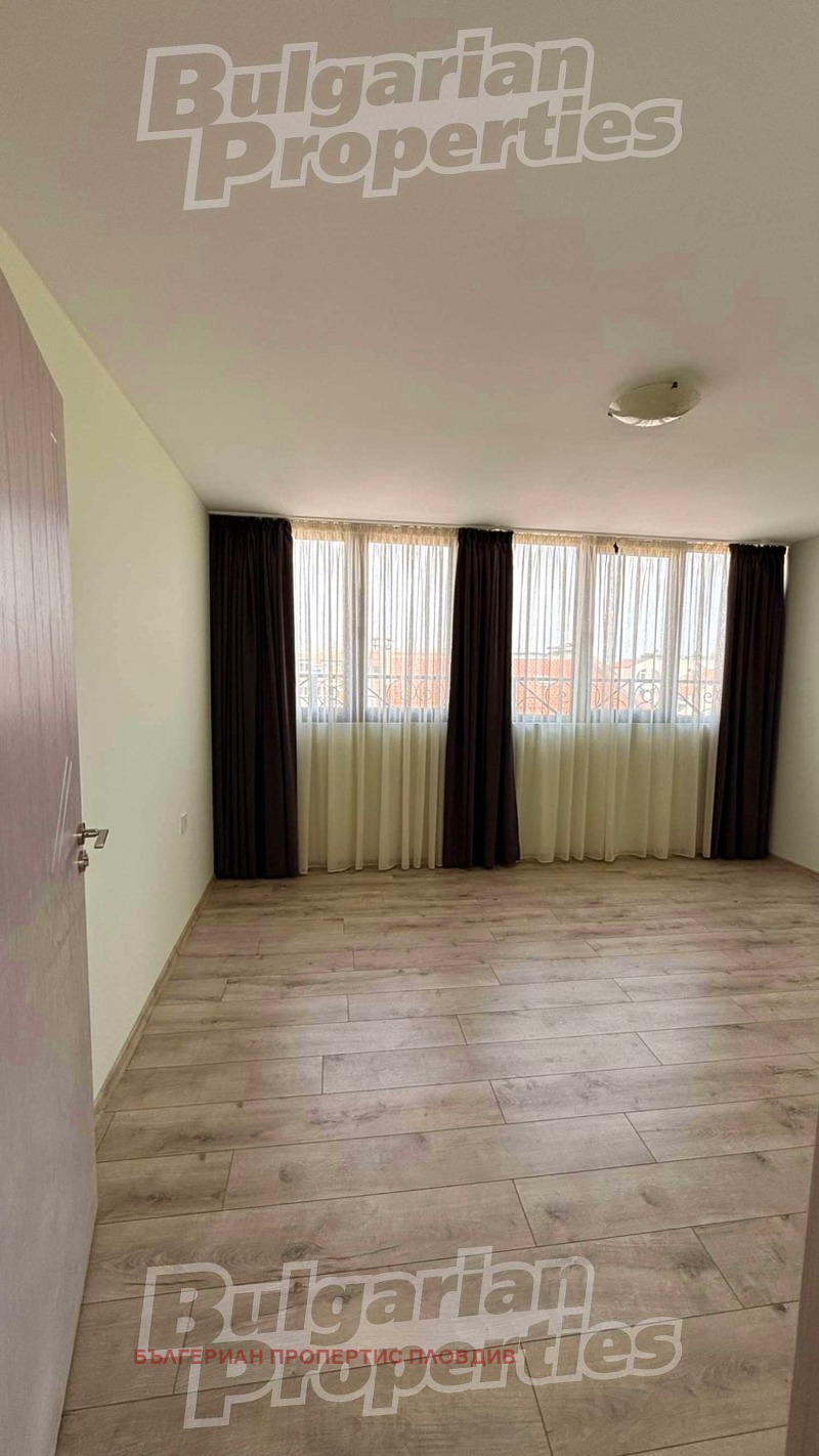 À venda  Mais de 3 quartos Plovdiv , Karchiiaka , 194 m² | 78907578 - imagem [3]