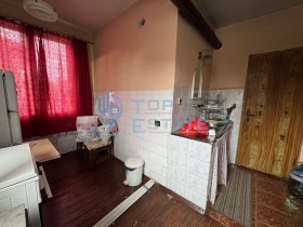 Casa Gorna Oriahovița, regiunea Veliko Tarnovo 6