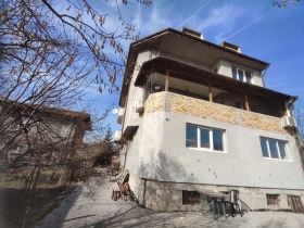 Huis Petartsj, regio Sofia