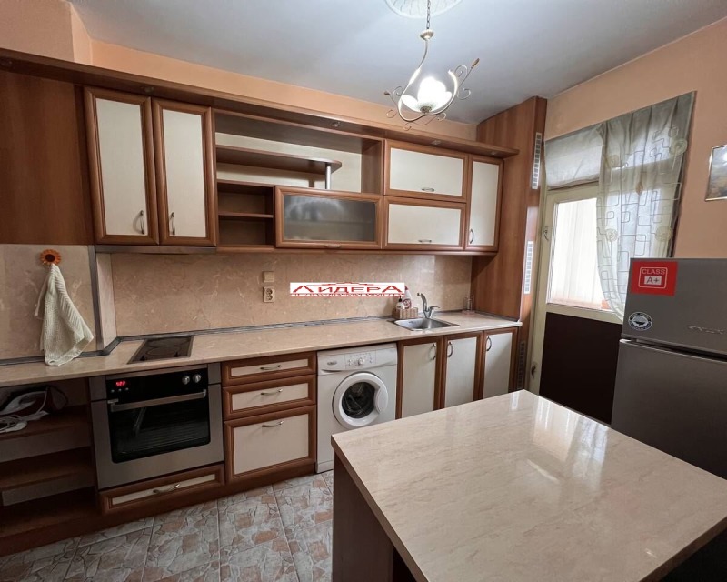 Продава 3-СТАЕН, гр. Пловдив, Христо Смирненски, снимка 1 - Aпартаменти - 49196962