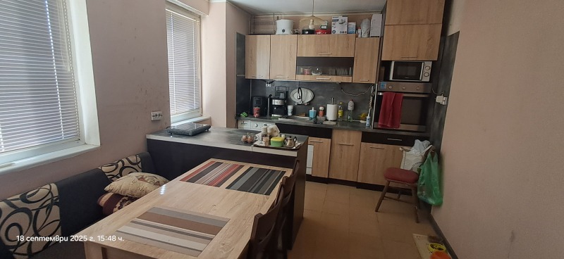 Продава  3-стаен област Пловдив , гр. Карлово , 93 кв.м | 86533769 - изображение [3]