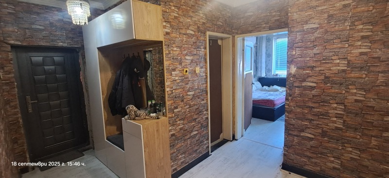 Продава  3-стаен област Пловдив , гр. Карлово , 93 кв.м | 86533769 - изображение [10]